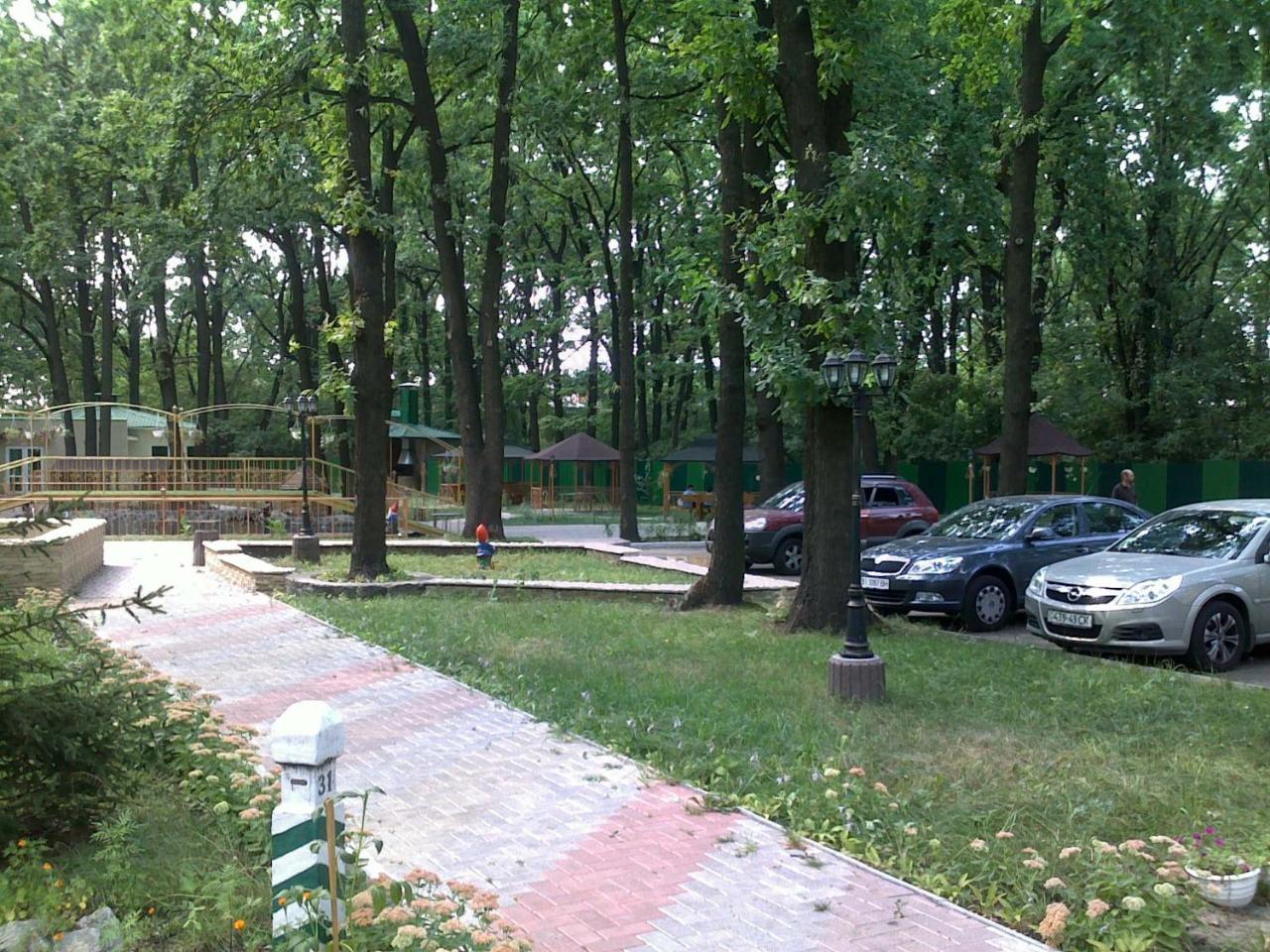 Hotel Dubrava Poltava Esterno foto